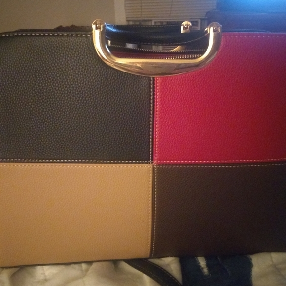 Purse - Picture 2 of 3